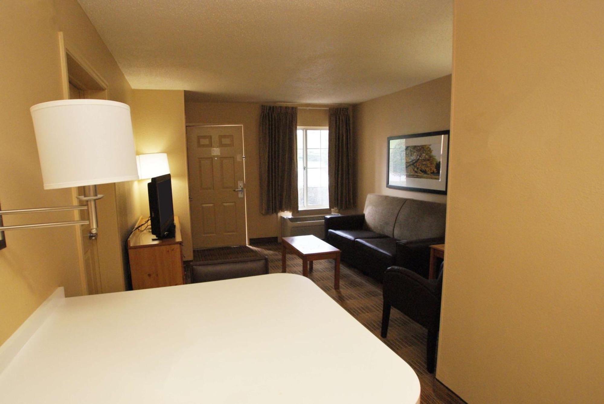 Extended America Select - - - Ivy Creek Blvd 2* Durham