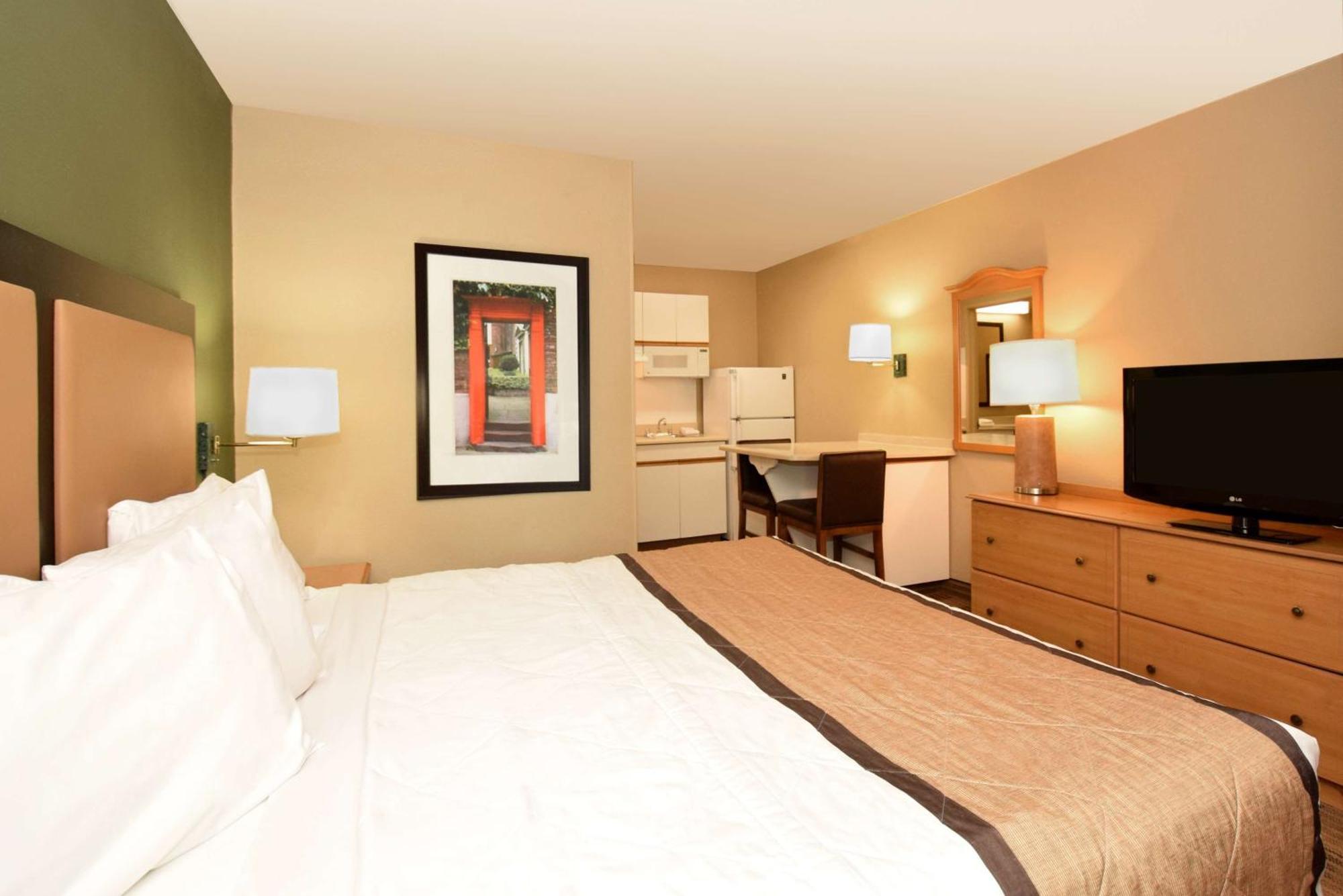 Extended America Select - - - Ivy Creek Blvd Hotel Durham