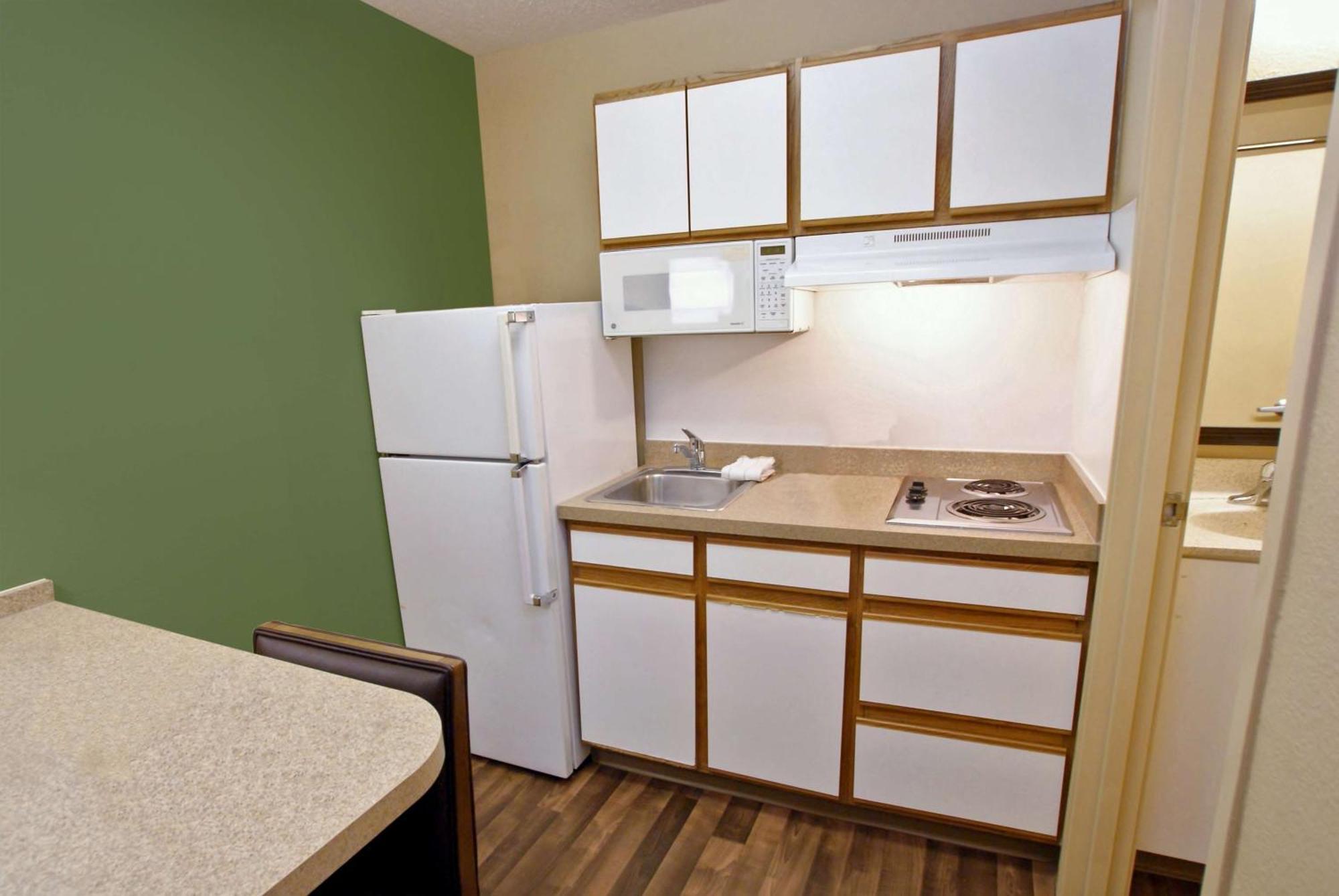 Extended America Select - - - Ivy Creek Blvd 2*