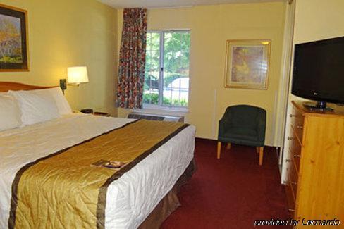 Extended America Select - - - Ivy Creek Blvd 2* Durham